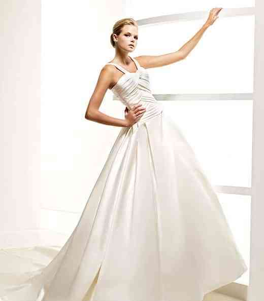 avance-la-sposa-2010-modelo-lema_b