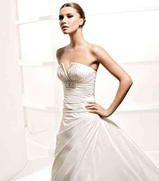 avance-la-sposa-2010-modelo-lerida_a