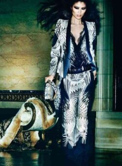 Moda verano 2013 Just Cavalli 4 Isabeli Fontana Malgosia Bela Sui He for Roberto Cavalli SS 2013-006