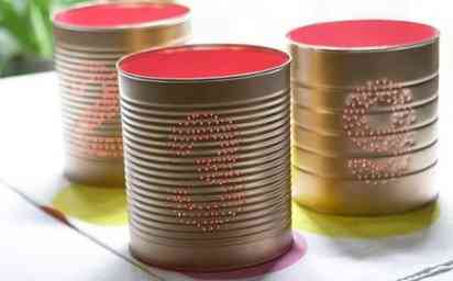 Latas recicladas para la decoración de una boda 3 Decora tu boda con latas recicladas