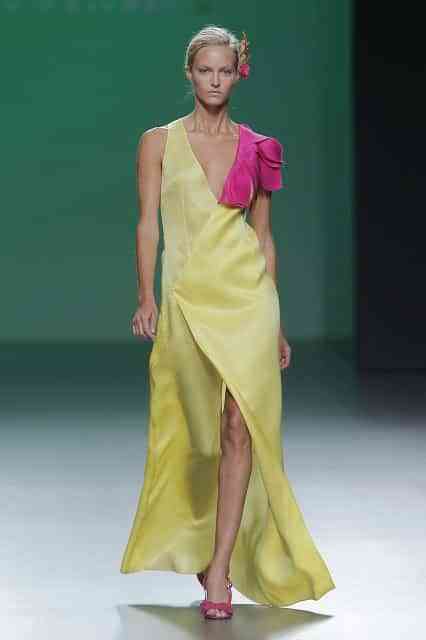 Colección Devota & Lomba verano 2013 4 vestido amarillo