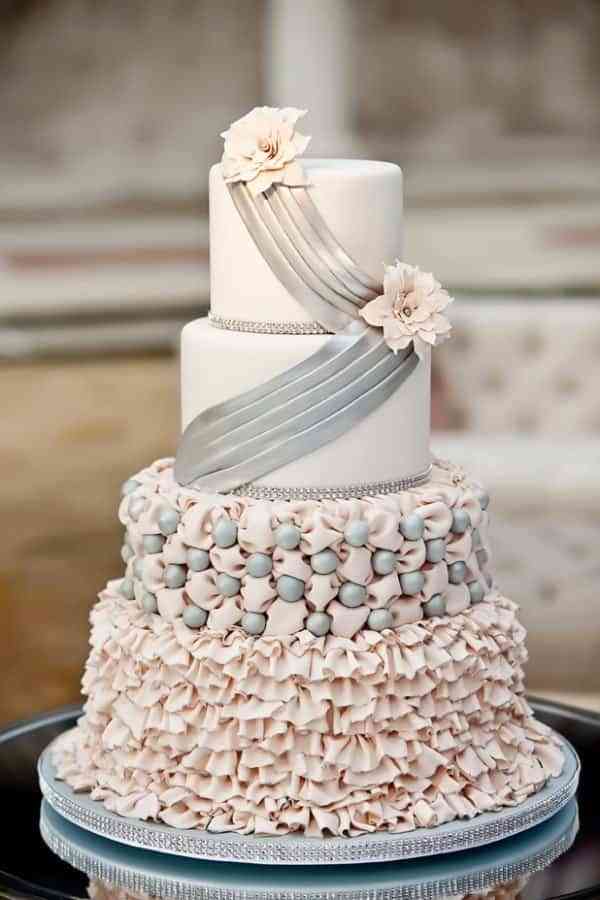 Ideas para decorar tu boda en color rosa 3 tarta de bodas en rosa