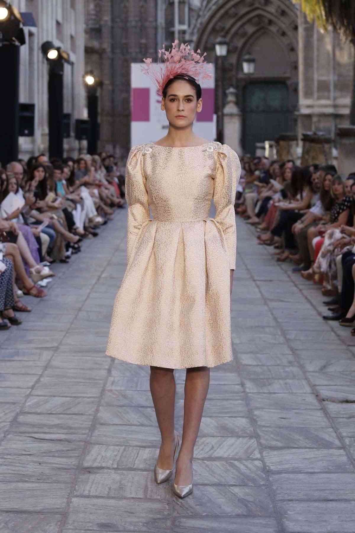 Pasarela SIQ 2016: los vestidos de novia más originales 7 los vestidos de novia más originales Javier García