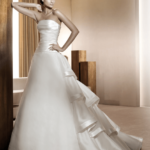 Colección Costura de Pronovias para el 2011 9 Modelo Iris Pronovias 2011