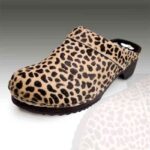 Unos zuecos muy animales 3 Zueco estampado animal leopardo