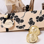 Cajita triangular para bombones o caramelos