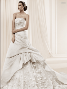 Modelo Datsun La Sposa 2011