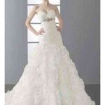 Catálogo de novias primavera verano 2012 Aire Barcelona 2 vestido de novia 10