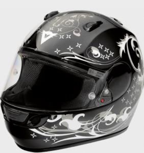 Casco en negro y blanco