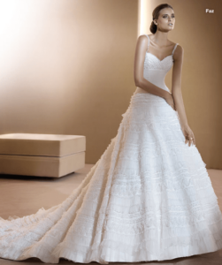 Modelo Faz Pronovias 2011