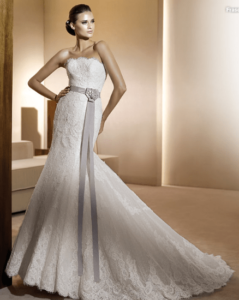 Modelo Frase Pronovias 2011