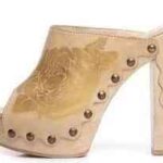 Zuecos para este verano 2010 6 Zuecos de Stuart Weitzman