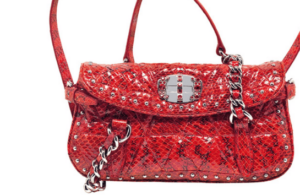 bolso rojo miu miu