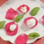 Menú Especia San Valentín 3 pétalos de rosa dulces